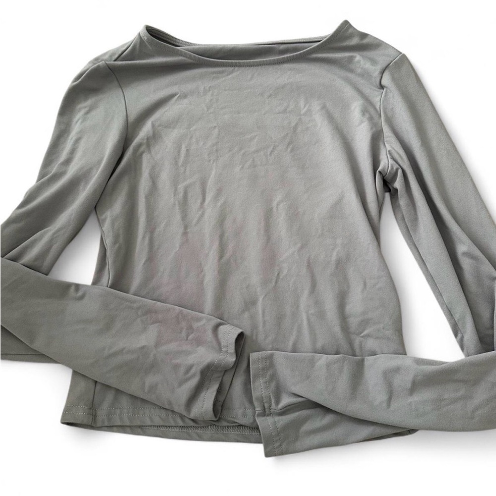 Women's Gray Long Sleeve Top